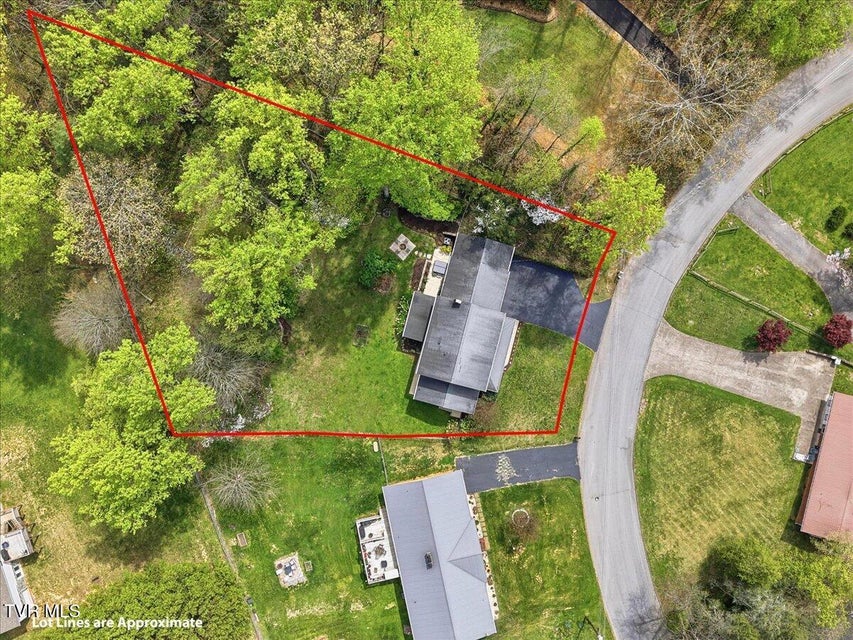 Photo #43: 1415 Woodmont Drive