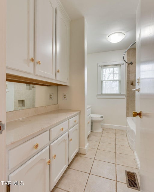 Photo #14: 408 Oak Grove Avenue