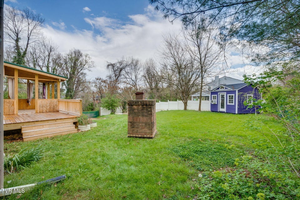 Photo #21: 408 Oak Grove Avenue