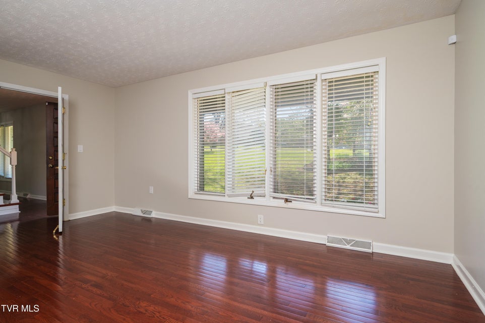 Photo #13: 4312 Orebank Road