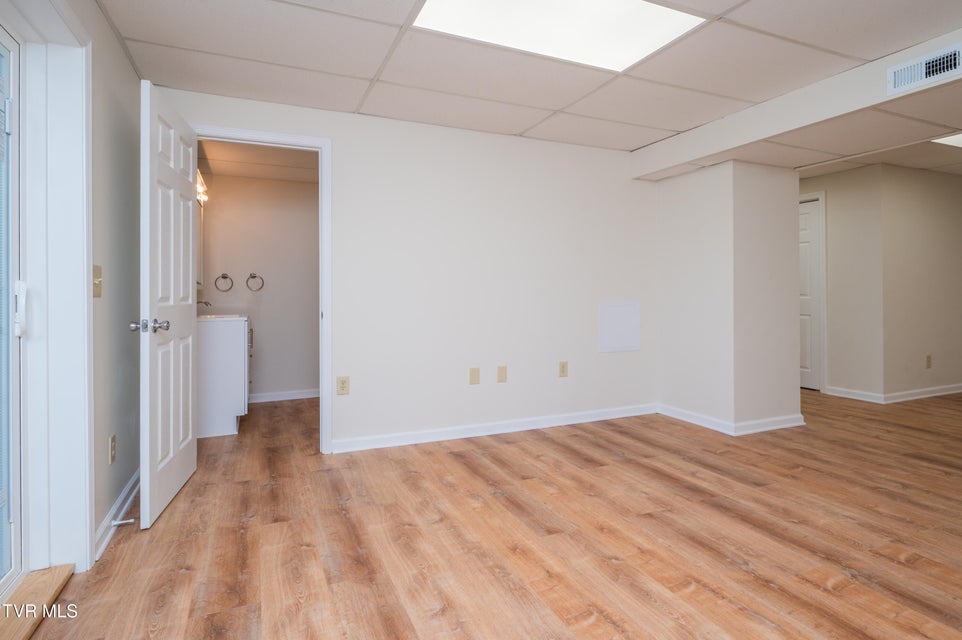 Photo #40: 4312 Orebank Road