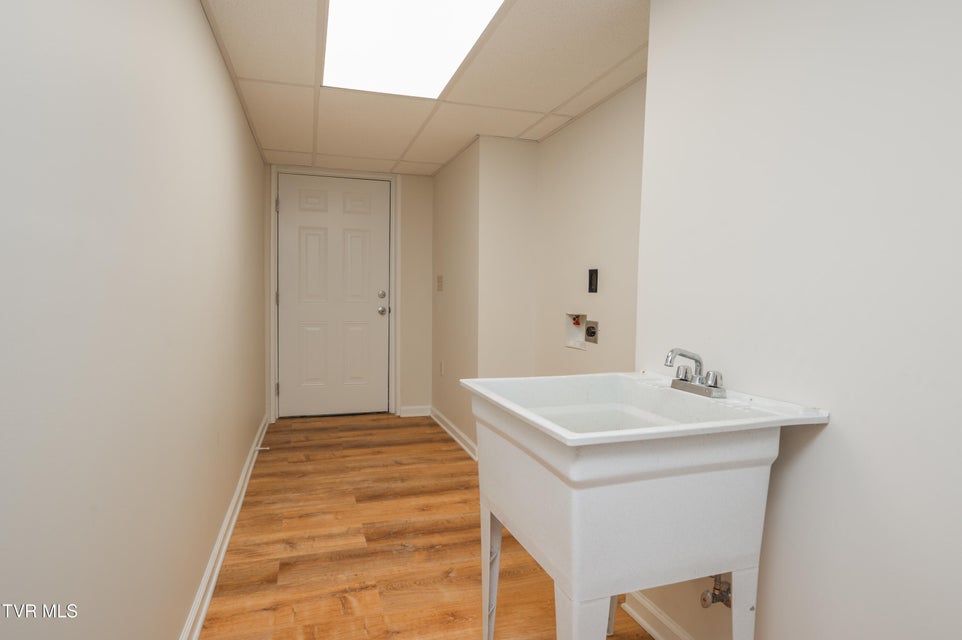 Photo #43: 4312 Orebank Road