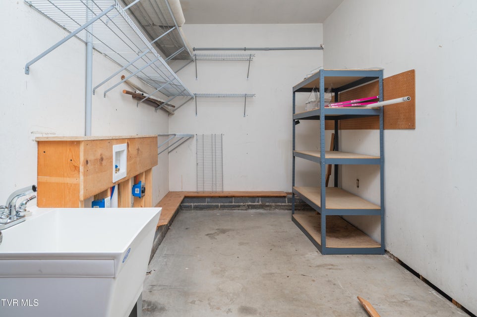 Photo #46: 4312 Orebank Road