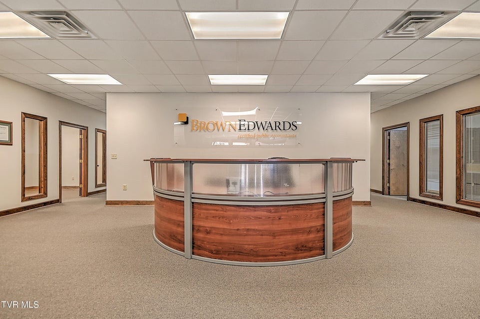 Photo #7: 513 State Street