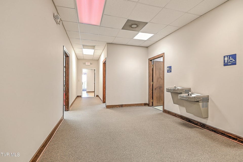 Photo #17: 513 State Street