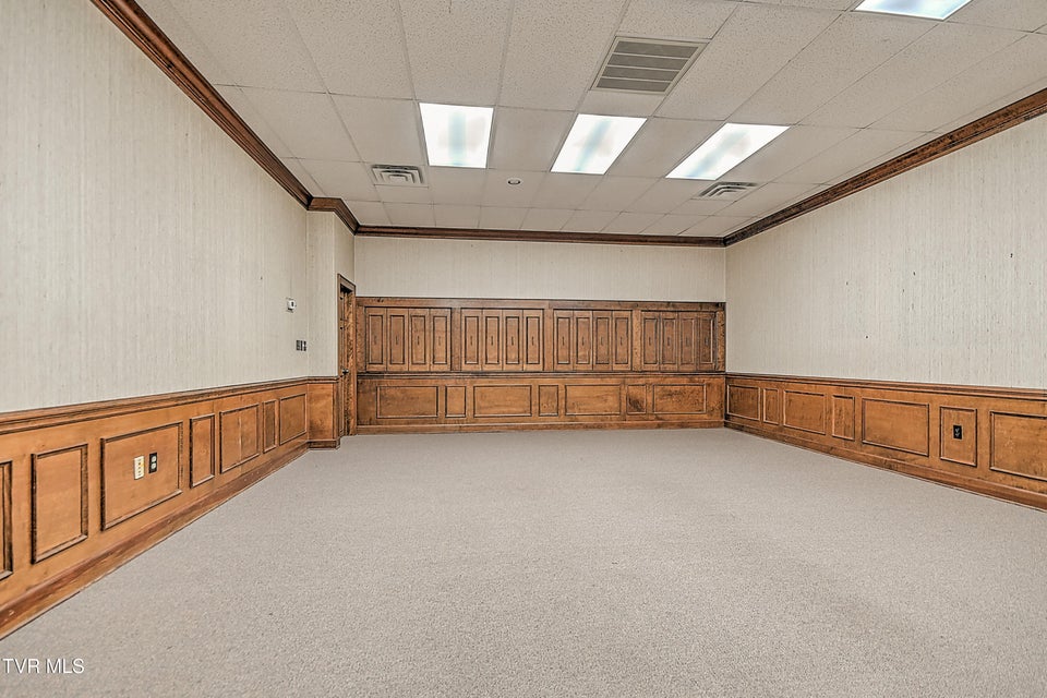 Photo #15: 513 State Street