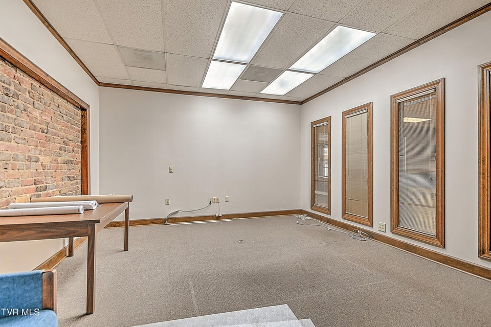 Photo #21: 513 State Street