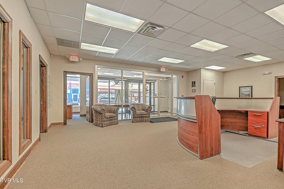 Photo #10: 513 State Street