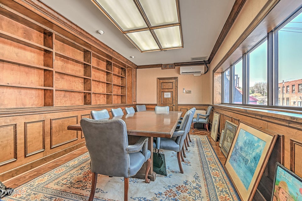 Photo #19: 513 State Street