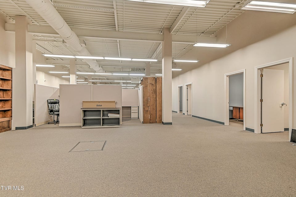 Photo #34: 513 State Street