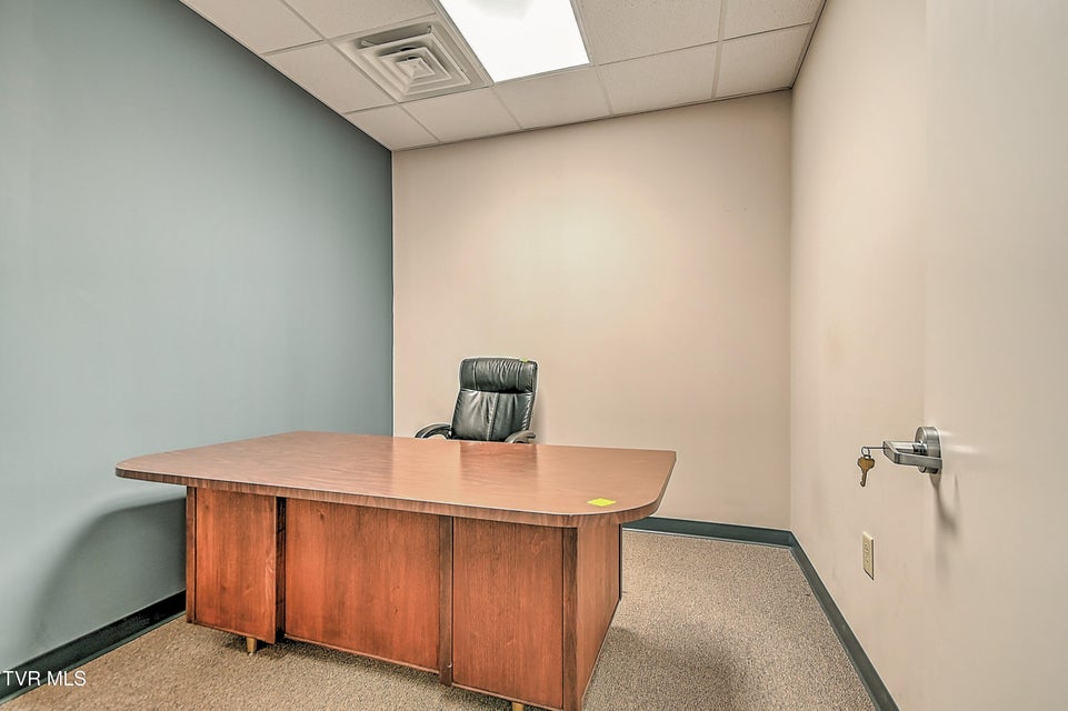 Photo #36: 513 State Street