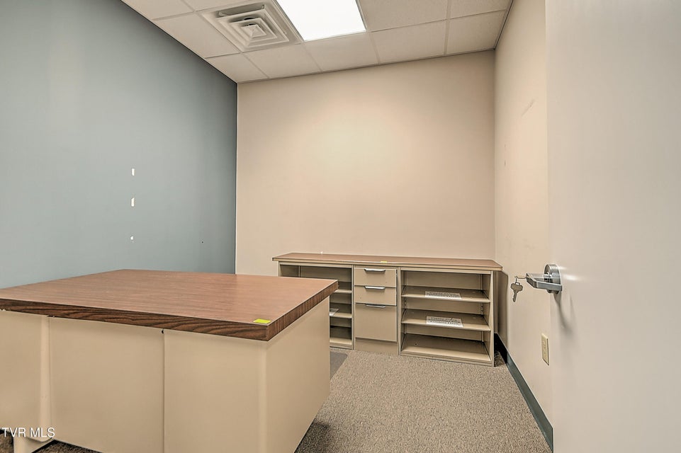 Photo #37: 513 State Street