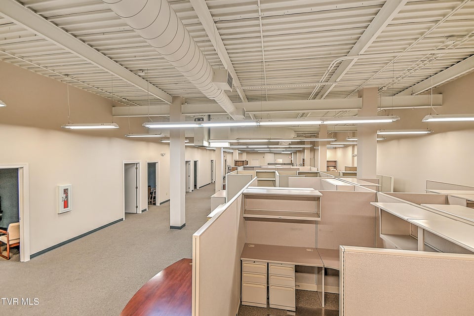 Photo #35: 513 State Street