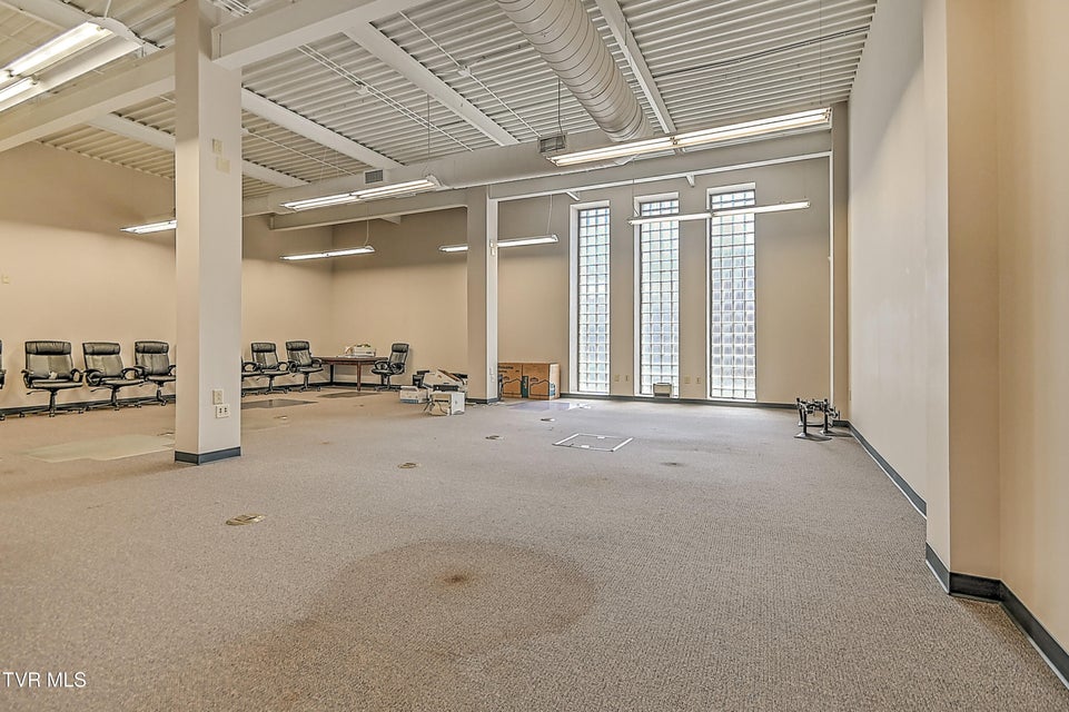 Photo #39: 513 State Street