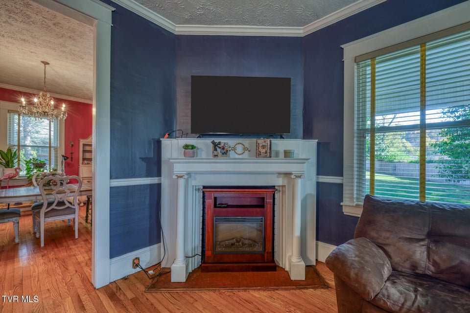 Photo #18: 1505 Lakeview Drive