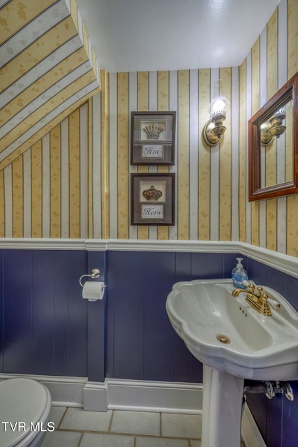 Photo #22: 1505 Lakeview Drive