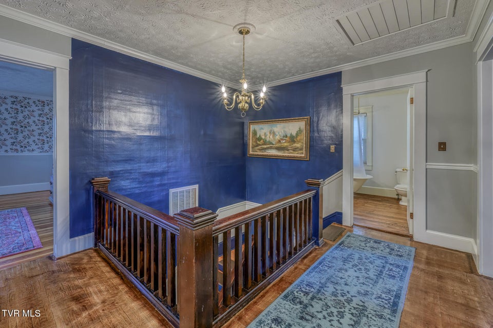 Photo #25: 1505 Lakeview Drive