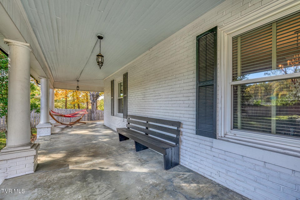 Photo #40: 1505 Lakeview Drive