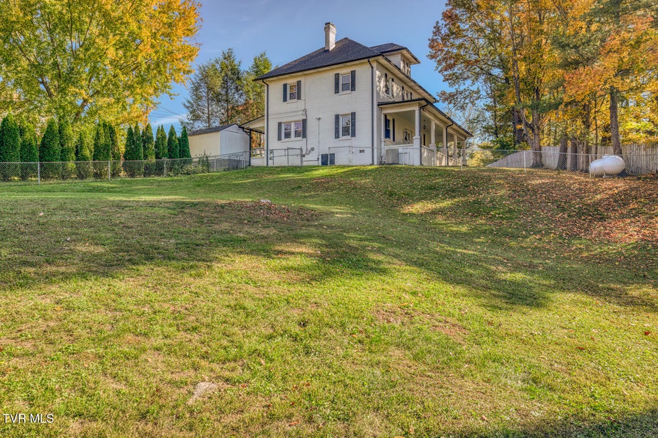 Photo #45: 1505 Lakeview Drive