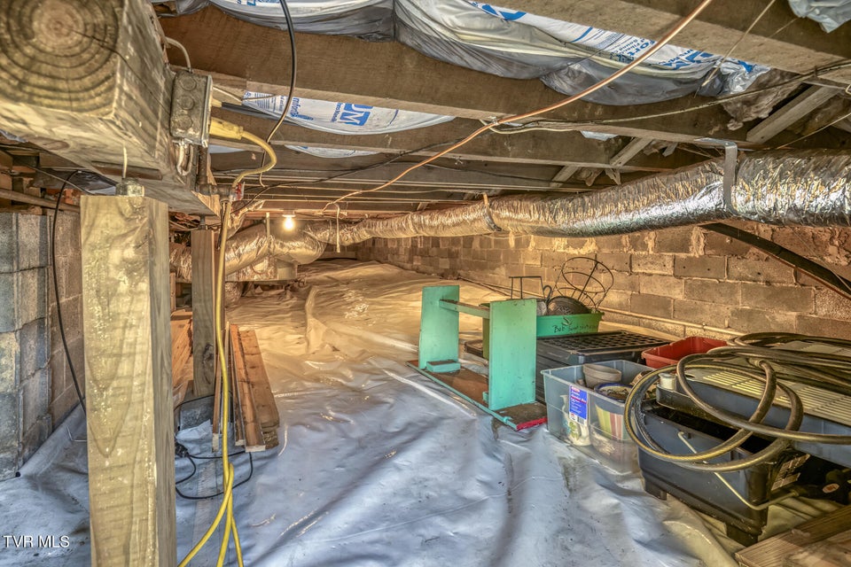 Photo #47: 1505 Lakeview Drive