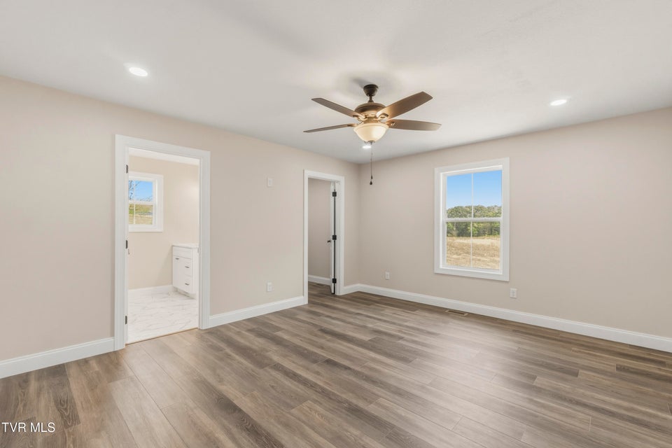 Photo #19: 300 Gibson Loop