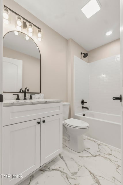 Photo #31: 300 Gibson Loop