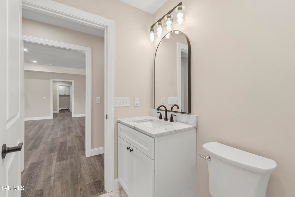 Photo #32: 300 Gibson Loop