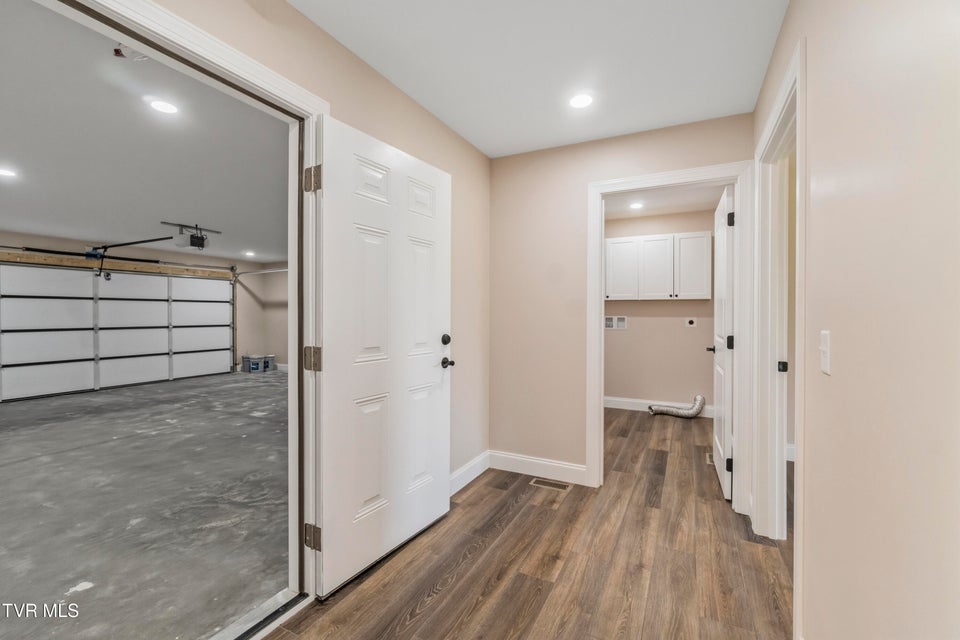 Photo #42: 300 Gibson Loop