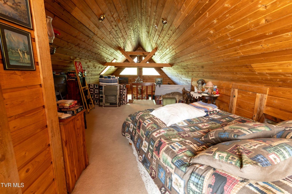 Photo #17: 401 Plymouth Hollow Road