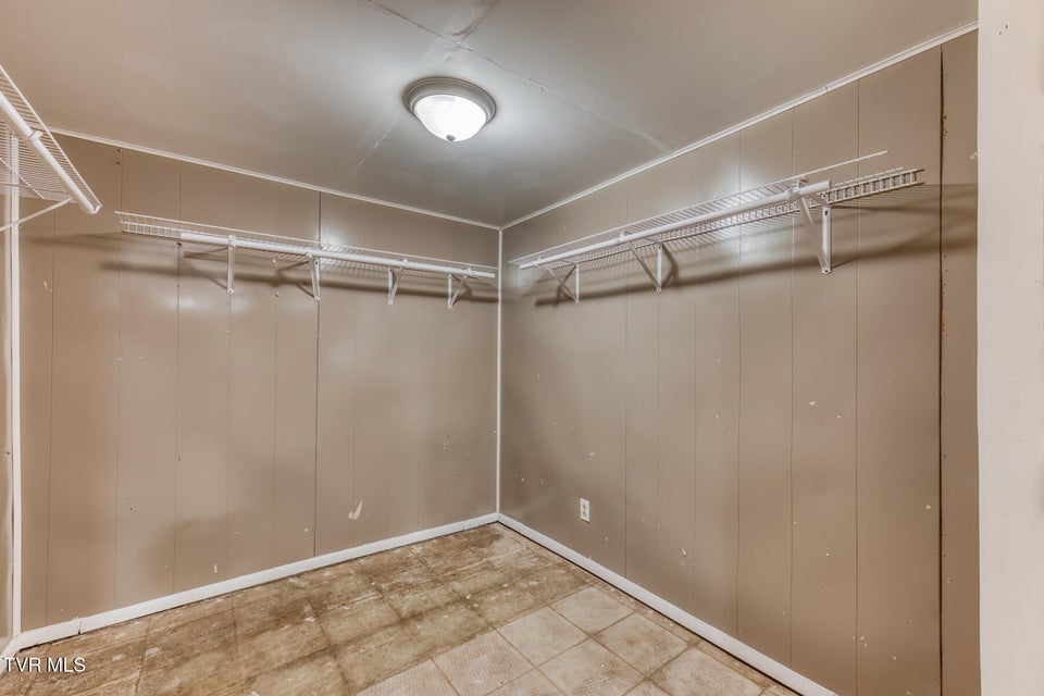 Photo #23: 1069 Jessie Lane