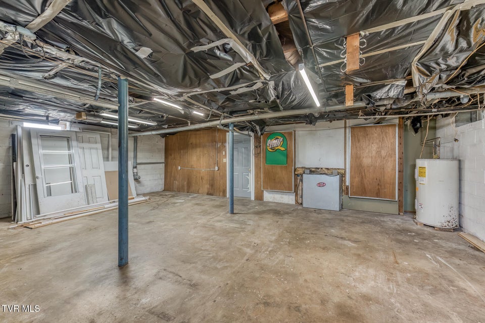 Photo #26: 1069 Jessie Lane