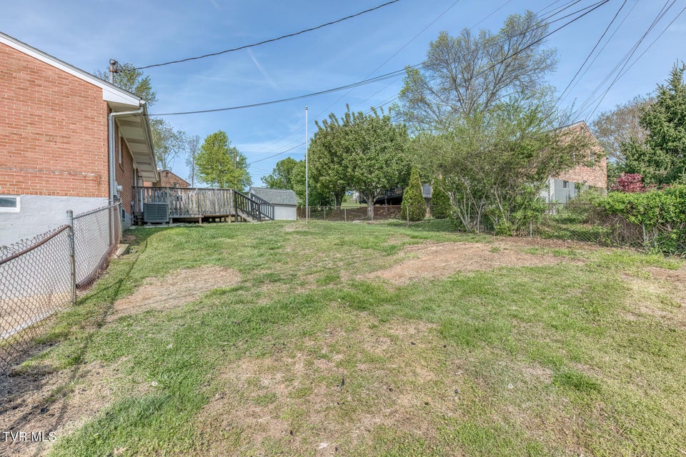 Photo #29: 1069 Jessie Lane