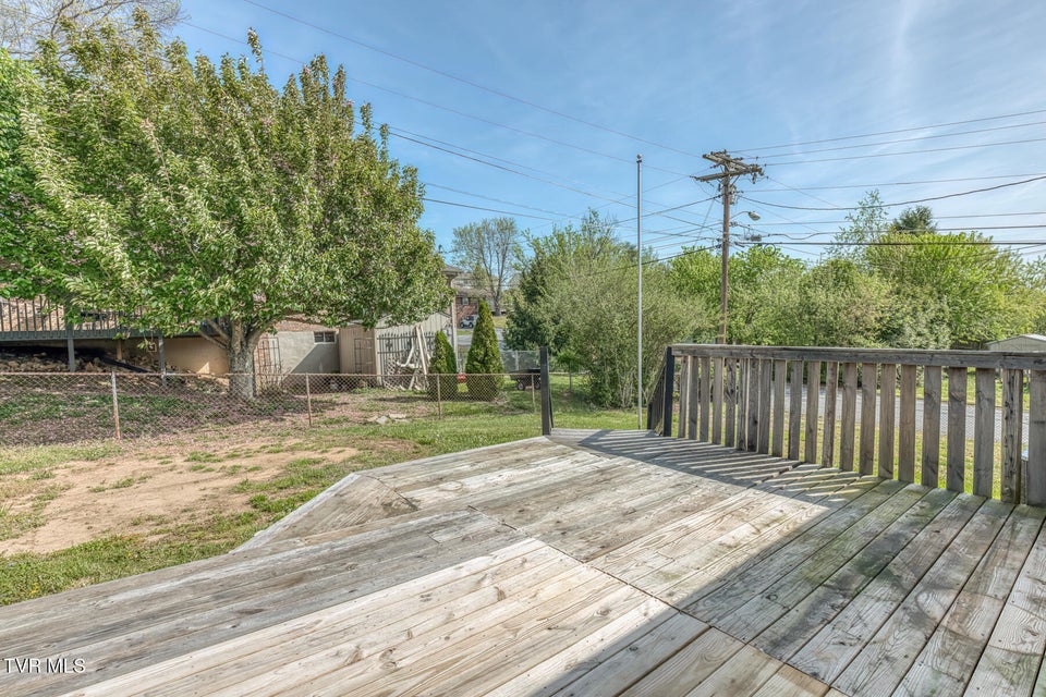 Photo #33: 1069 Jessie Lane