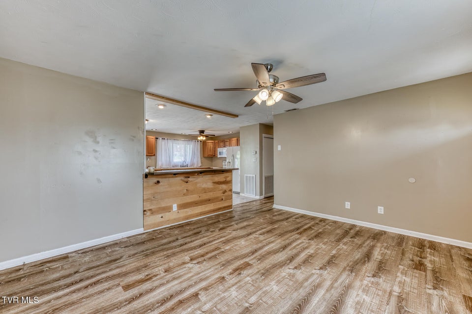 Photo #5: 1069 Jessie Lane