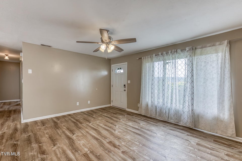 Photo #6: 1069 Jessie Lane