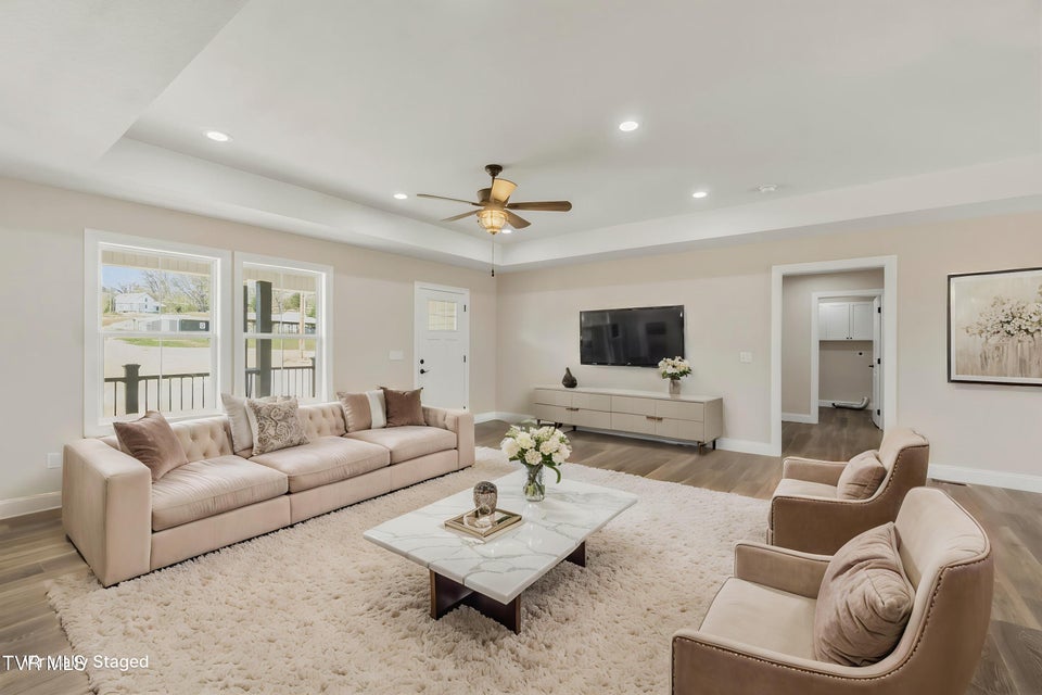 Photo #16: 300 Gibson Loop