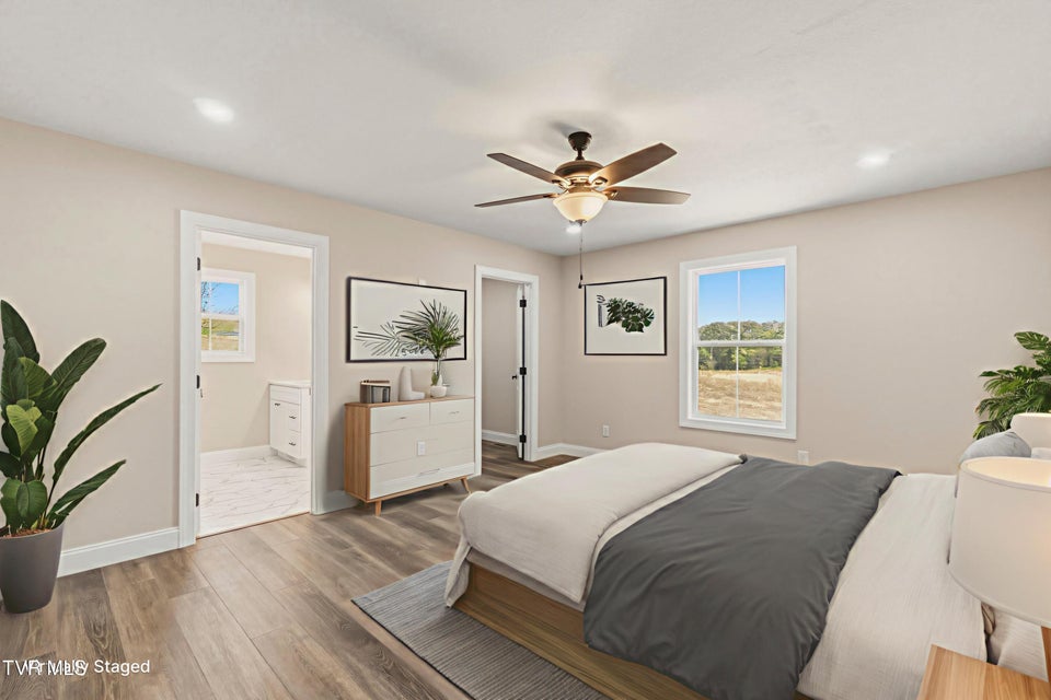 Photo #18: 300 Gibson Loop