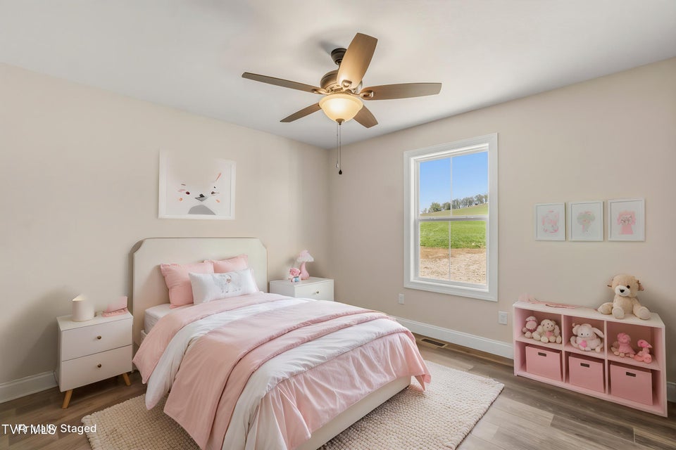 Photo #35: 300 Gibson Loop