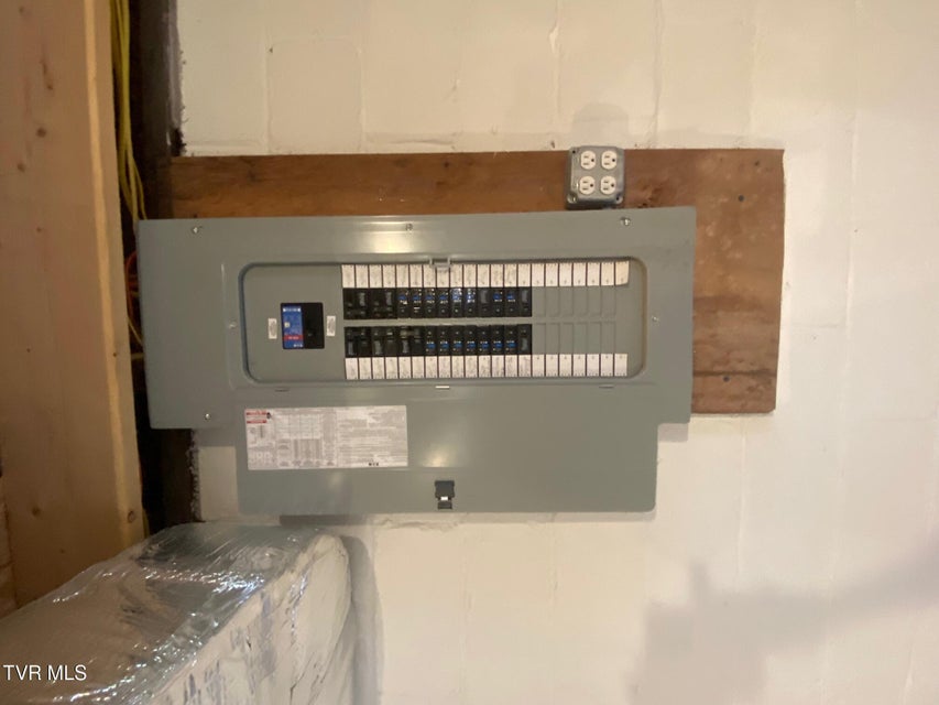 Photo #21: 625 Seaton Road