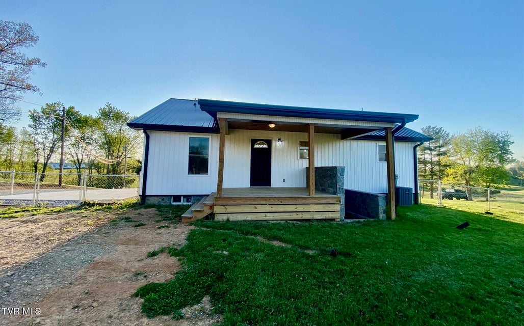 Photo #26: 625 Seaton Road