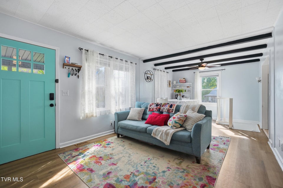 Photo #10: 450 Riverside Drive