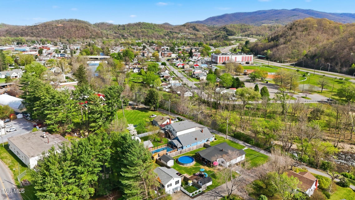 Photo #26: 450 Riverside Drive