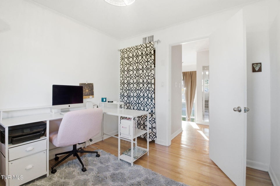 Photo #22: 209 Haynes Boulevard