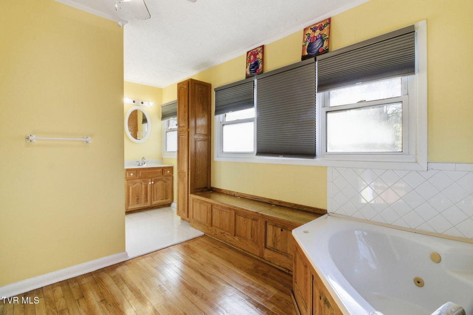 Photo #26: 209 Haynes Boulevard