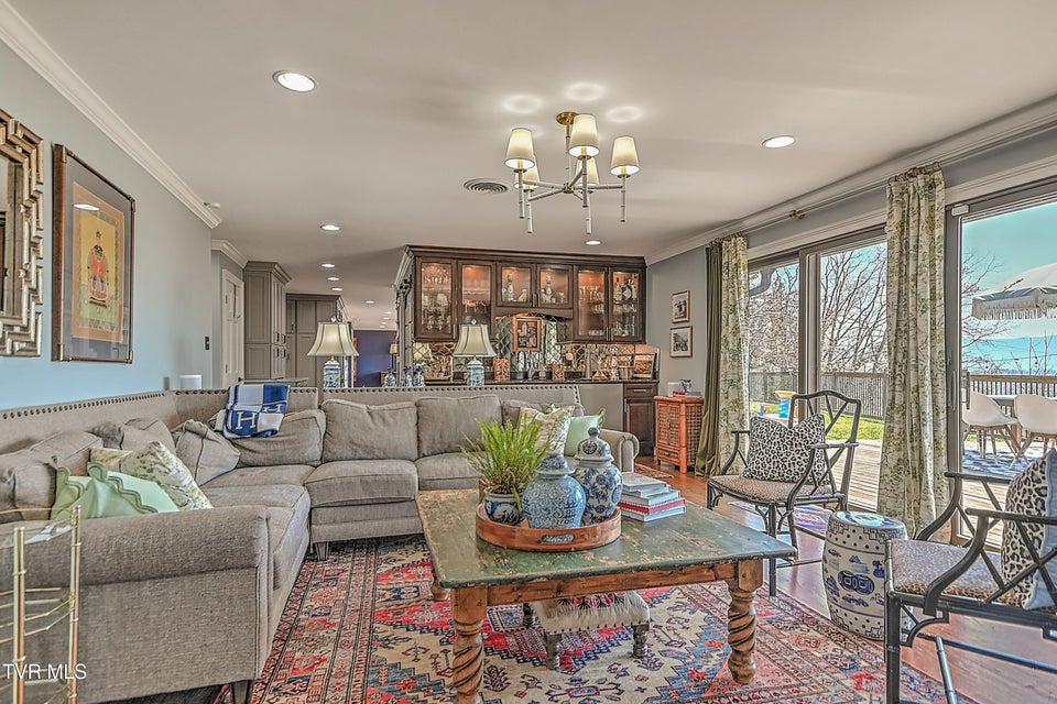 Photo #37: 117 Skyline Drive