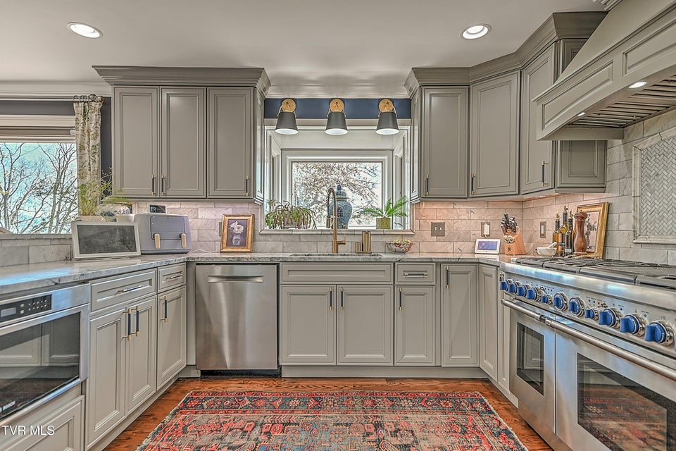 Photo #24: 117 Skyline Drive