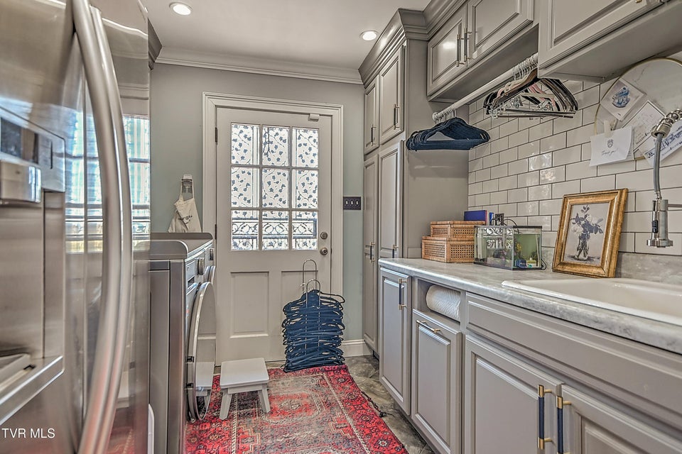 Photo #40: 117 Skyline Drive