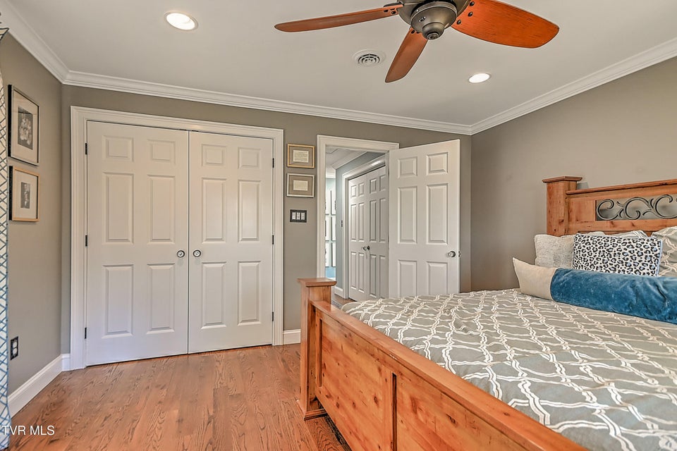 Photo #51: 117 Skyline Drive