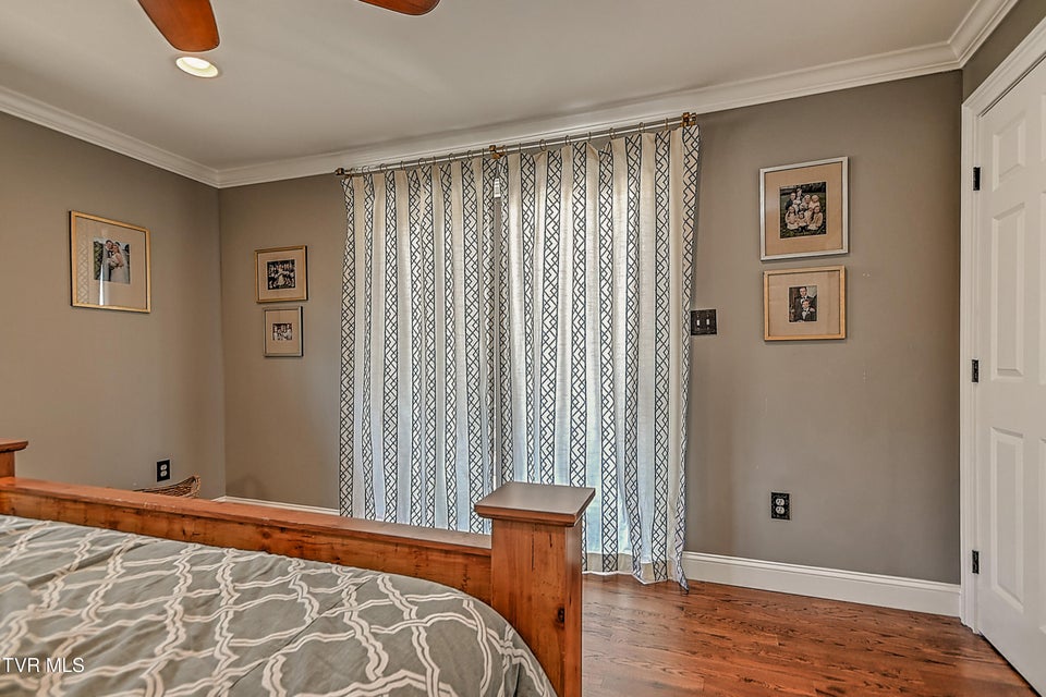 Photo #54: 117 Skyline Drive