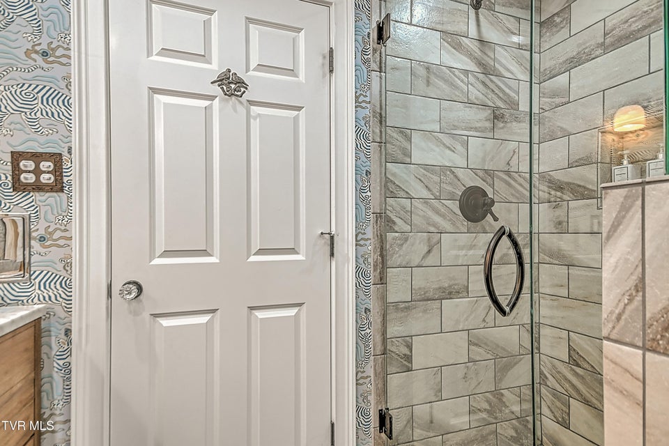 Photo #57: 117 Skyline Drive